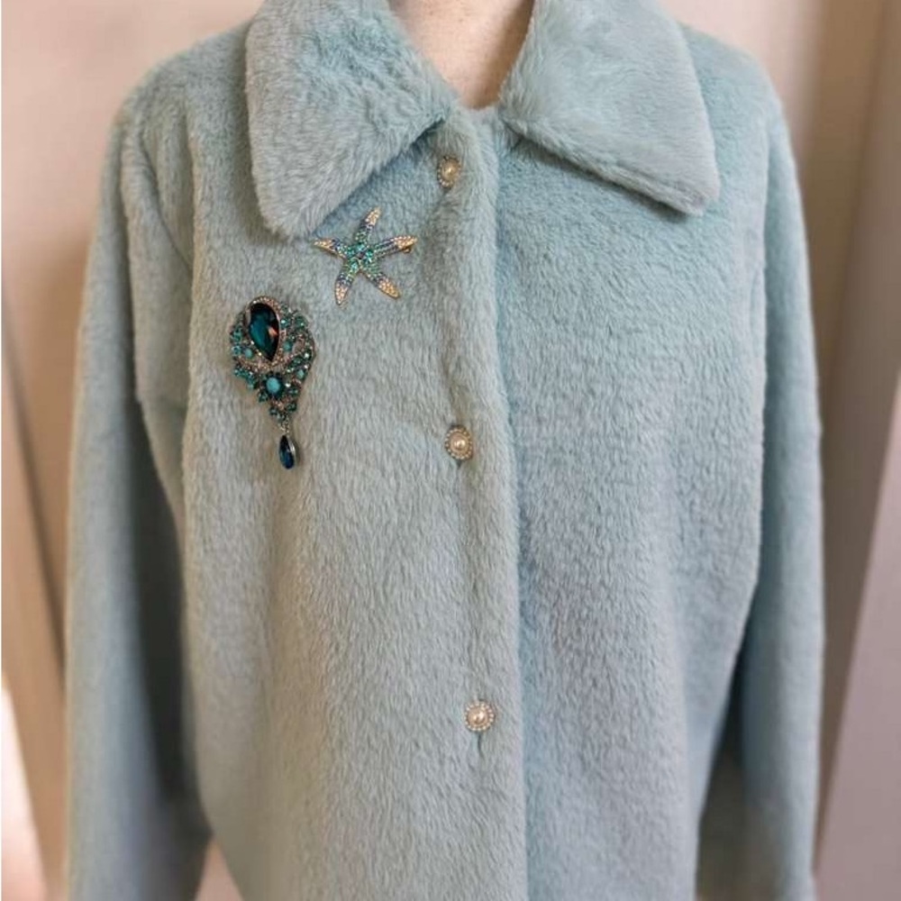 Elegant Blue Faux Fur Women's Coat